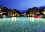 Splash Pool at night
