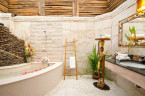 Villa Pool Access