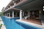 Deluxe Pool Access - номера с прямым доступом в бассейн