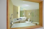 Deluxe Bathroom
