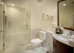 Deluxe Pool View, Bathroom