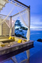 Sea View Pool Villa_Patio at night