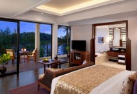 Deluxe Layan Suite