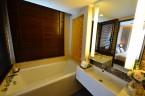 Junior Suite Bathroom