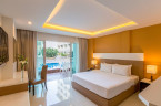 Deluxe Pool Access