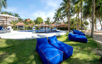 Pool Beach Lounge