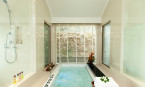 Deluxe Pool Villa bathroom
